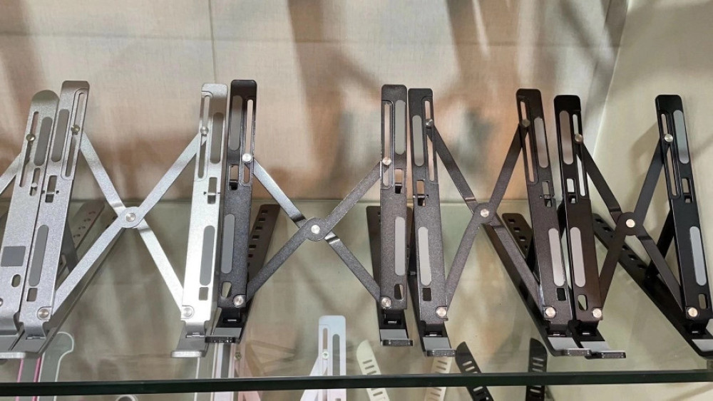 Adjustable Aluminum Folding Laptop and Tablet Bracket
