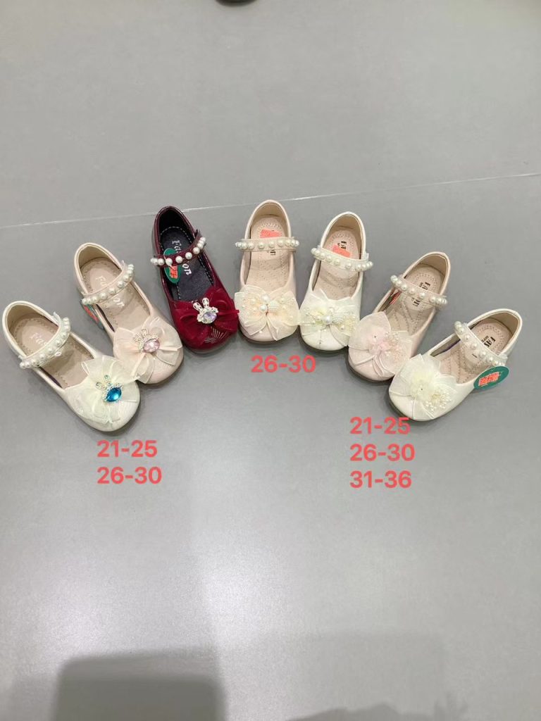 LittleLeap Girls' Princess Mary Jane Flats